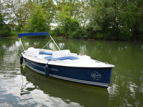 Bateau sans permis Ruban Bleu Most à louer à Macon