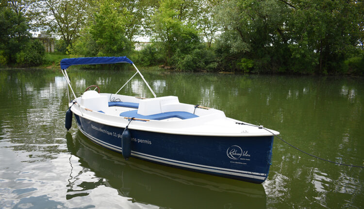 Bateau sans permis Ruban Bleu Most à louer à Macon